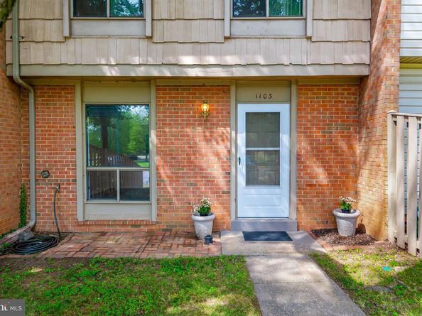 1103 Whitewater Place, Herndon VA 20170