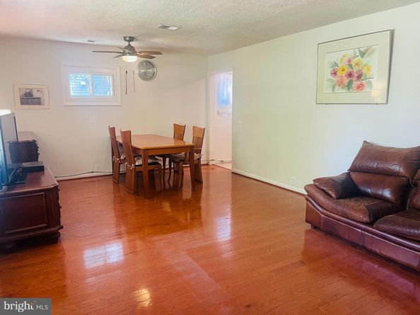 7225 Pine Drive, Annandale VA 22003