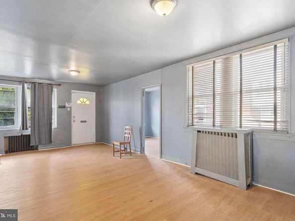 786 Smylie Road, Philadelphia PA 19124