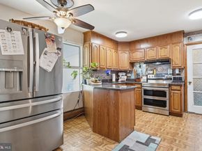 1 Meadow Lane, Levittown PA 19054