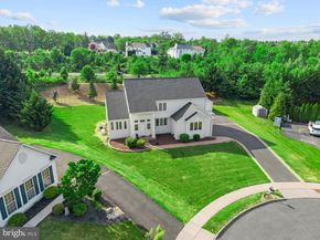 936 Longwood Court, Chalfont PA 18914