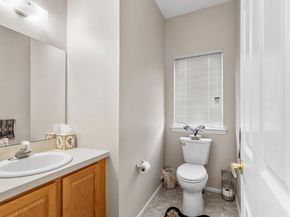936 Longwood Court, Chalfont PA 18914