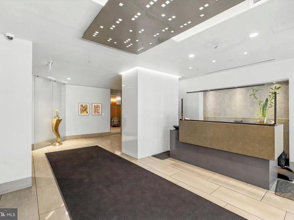 2018 Walnut Street 23E, Philadelphia PA 19103