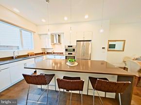 421 Wallace Street, Philadelphia PA 19123