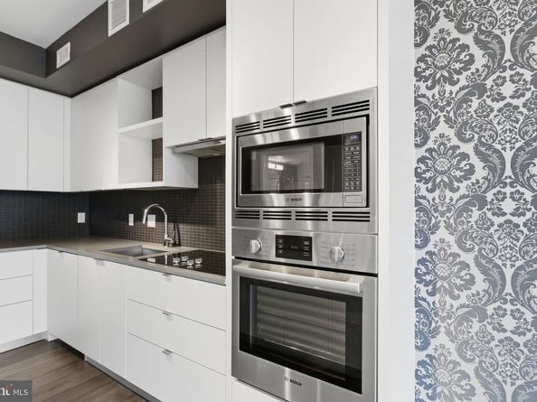 1300 4TH Street SE 713, Washington DC 20003