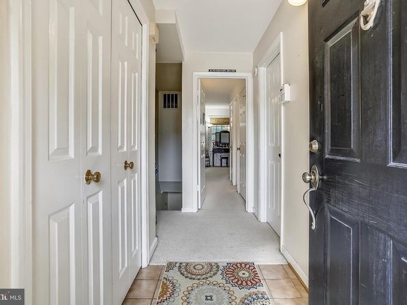 953 S Scott Street 1, Arlington VA 22204