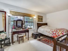 953 S Scott Street 1, Arlington VA 22204