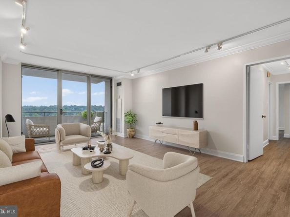 5101 River Road 1515, Bethesda MD 20816