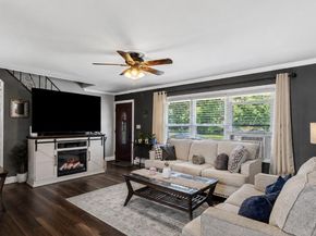 46 Twin Oak Drive, Levittown PA 19056