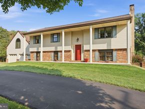 2733 Village Road, Langhorne PA 19047