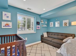 4113 S Four Mile Run Drive 102, Arlington VA 22204