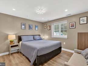 4113 S Four Mile Run Drive 102, Arlington VA 22204