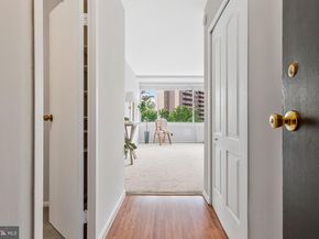 1210 N Taft Street 909, Arlington VA 22201
