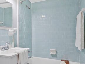 1210 N Taft Street 909, Arlington VA 22201