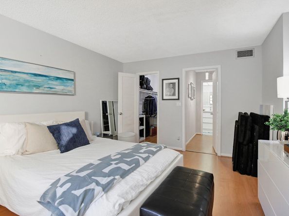 1000 NE 12th Avenue 304, Hallandale Beach FL 33009
