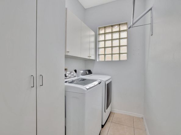 3768 SW 50th Court, Fort Lauderdale FL 33312