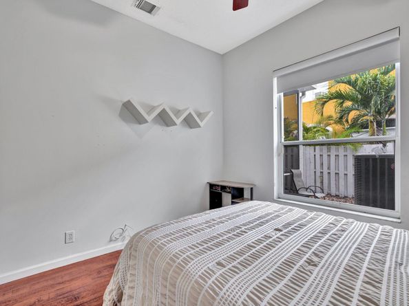 3768 SW 50th Court, Fort Lauderdale FL 33312