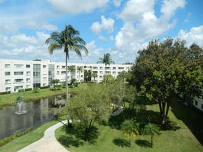 3138 Via Poinciana 416, Lake Worth FL 33467