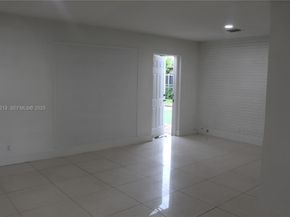 Undisclosed Address #A11840213, Hollywood FL 33024