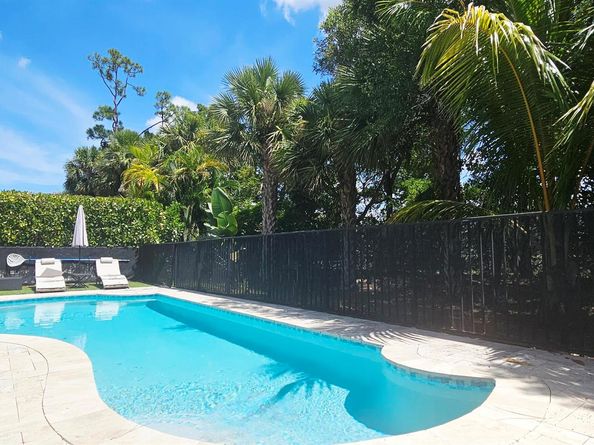 9195 Nugent Trail, West Palm Beach FL 33411