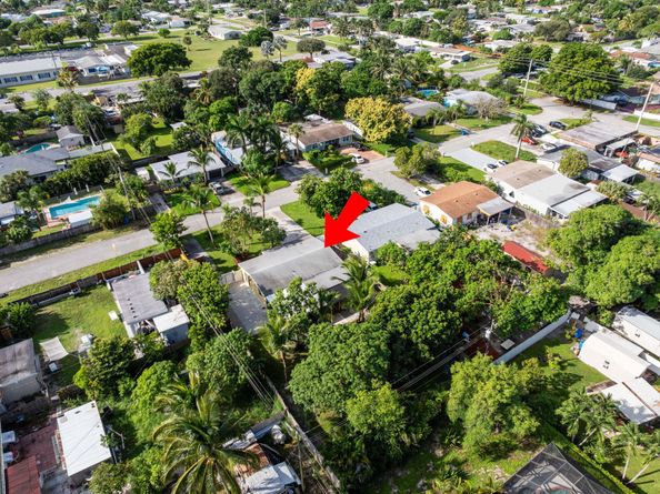 607 W Perry Street, Lantana FL 33462