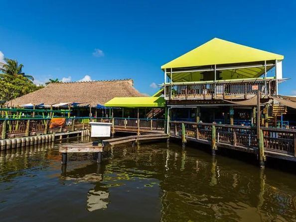 607 W Perry Street, Lantana FL 33462