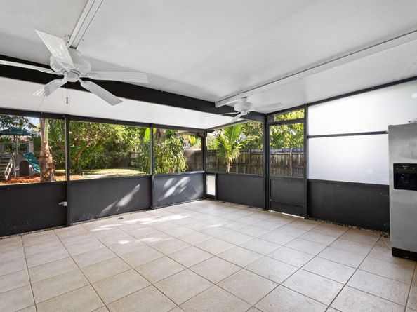 607 W Perry Street, Lantana FL 33462