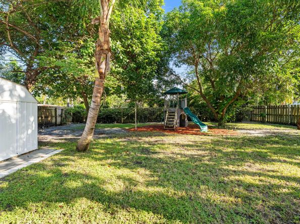 607 W Perry Street, Lantana FL 33462