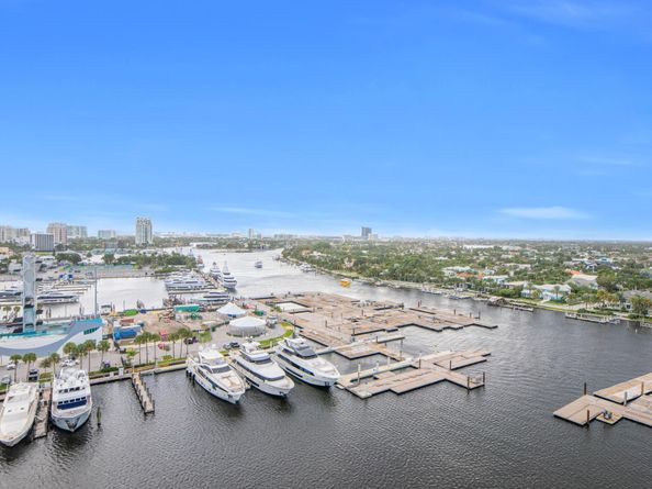 1 Las Olas Circle 1501, Fort Lauderdale FL 33316