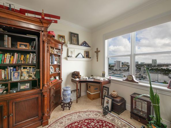 1 Las Olas Circle 1501, Fort Lauderdale FL 33316