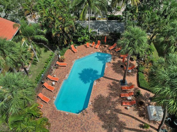 2121 S Ocean Blvd 805, Lauderdale By The Sea FL 33062