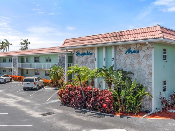117 Lehane Terrace 201, North Palm Beach FL 33408