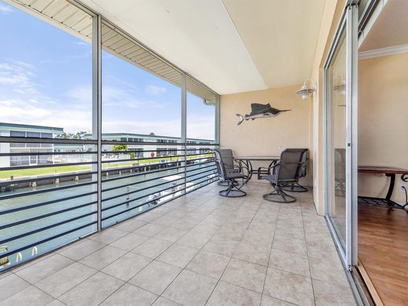 117 Lehane Terrace 201, North Palm Beach FL 33408