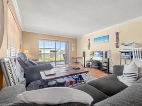 117 Lehane Terrace 201, North Palm Beach FL 33408