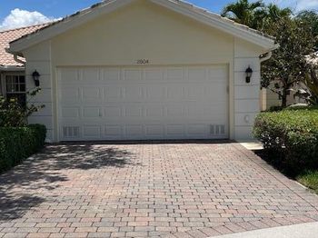 2804 Rio Claro Drive N