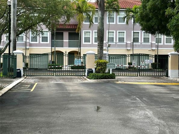 6500 W Sample Rd 6500, Coral Springs FL 33067