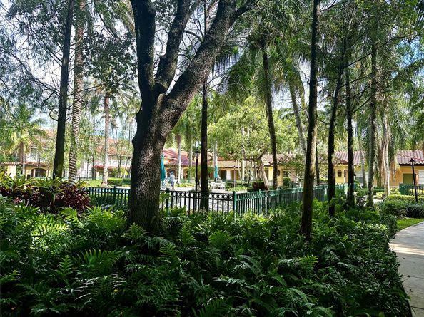 6500 W Sample Rd 6500, Coral Springs FL 33067