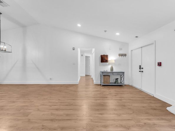 4664 NW 58th Ter, Coral Springs FL 33067