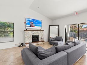 4664 NW 58th Ter, Coral Springs FL 33067
