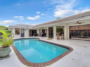 4664 NW 58th Ter, Coral Springs FL 33067