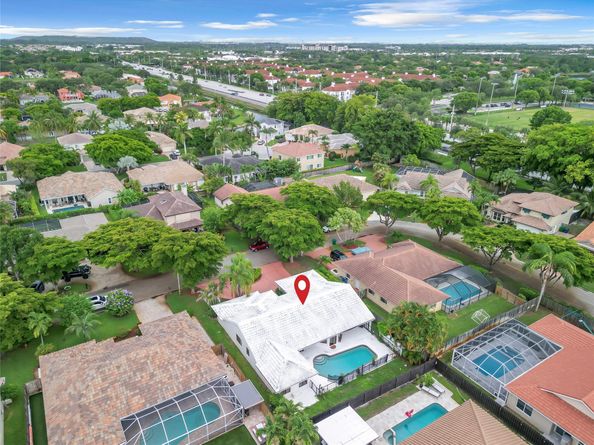 4664 NW 58th Ter, Coral Springs FL 33067