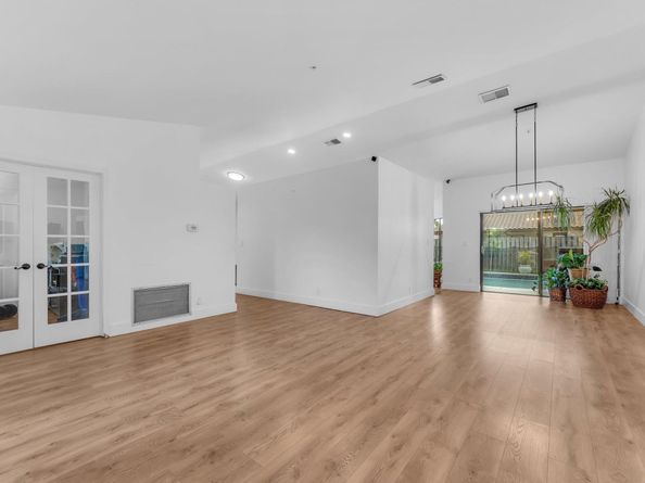 4664 NW 58th Ter, Coral Springs FL 33067