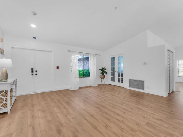 4664 NW 58th Ter, Coral Springs FL 33067