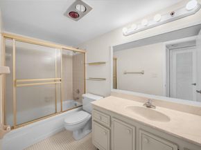 4800 Bayview Drive 606, Fort Lauderdale FL 33308