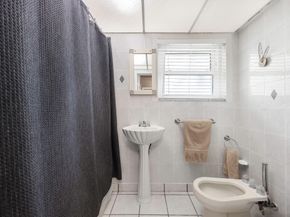 2667 NE 32nd St, Fort Lauderdale FL 33306