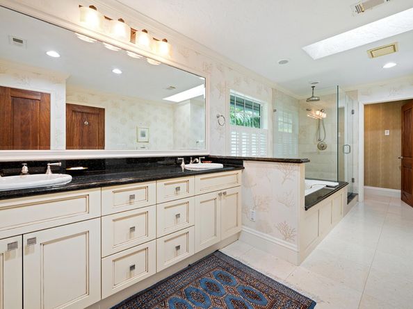 216 SE Atlantic Drive, Lantana FL 33462