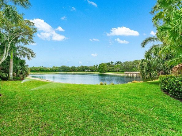 102 Andalusia Way, Palm Beach Gardens FL 33418