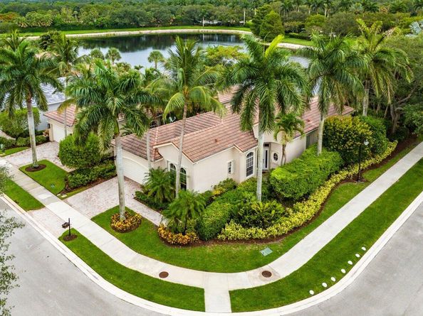 102 Andalusia Way, Palm Beach Gardens FL 33418