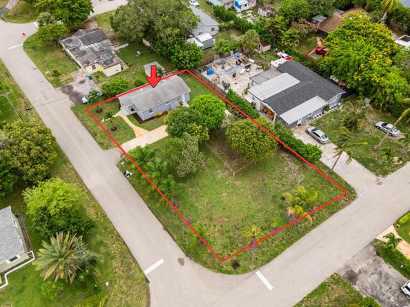 1858 Muskogee Road, Palm Springs FL 33406