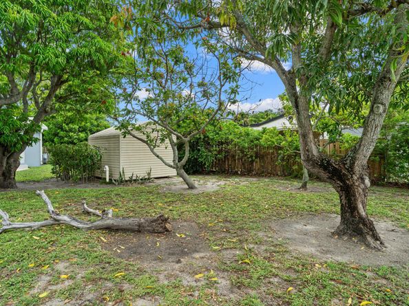 1858 Muskogee Road, Palm Springs FL 33406